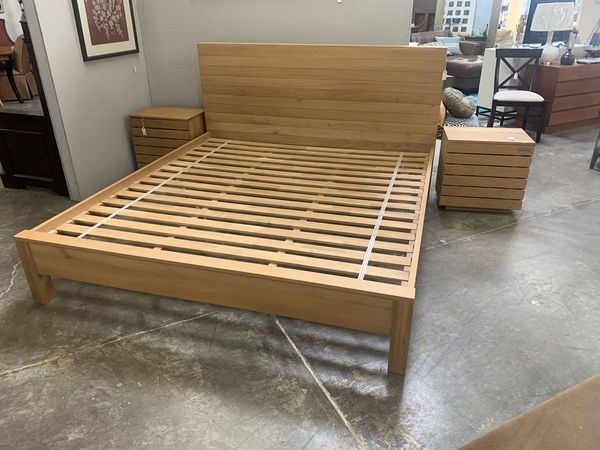 Crate And Barrel Elan King Bed Set