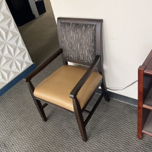 Fairfield Lori Upholstered Arm Chair