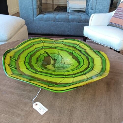 Green and Yellow Oyster Glass Centerpiece