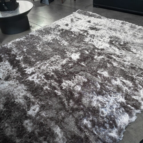 Z-Gallerie 9'6" x 7'6" Gray Shag Rug